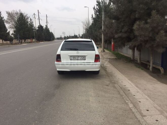 Mercedes C 220 1999, 360,000 km - 2.2 l - Bakı