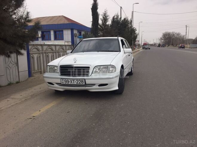 Mercedes C 220 1999, 360,000 km - 2.2 l - Bakı