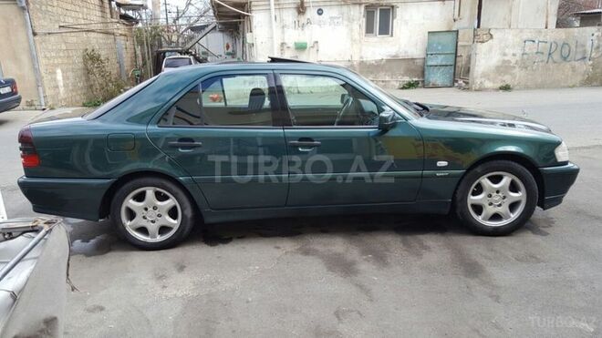 Mercedes C 180 2000, 230,000 km - 1.8 l - Bakı