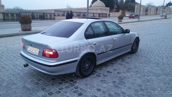 BMW 528 1998, 450,000 km - 2.8 л - Şamaxı