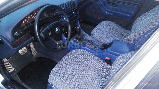 BMW 528 1998, 450,000 km - 2.8 л - Şamaxı