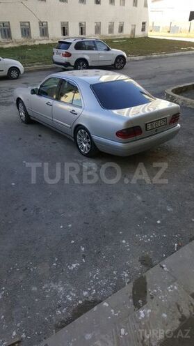 Mercedes E 230 1995, 307,000 km - 2.3 l - Bakı