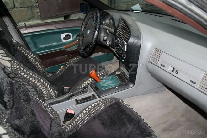 BMW 316 1992, 398,000 km - 1.6 l - Bakı