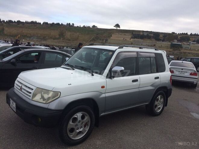 Mitsubishi Pajero io 1998, 129,000 km - 1.8 l - Naftalan