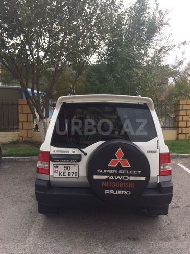 Mitsubishi Pajero io 1998, 129,000 km - 1.8 l - Naftalan