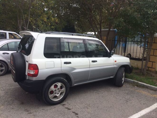 Mitsubishi Pajero io 1998, 129,000 km - 1.8 l - Naftalan