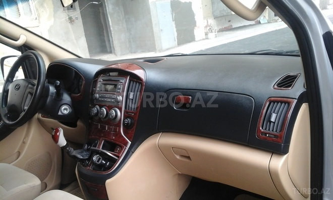 Hyundai H-1 2008, 190,400 km - 2.5 l - Bakı