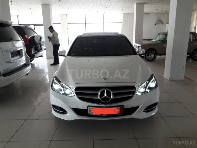 Mercedes E 250 2014, 52,000 km - 2.5 l - Bakı