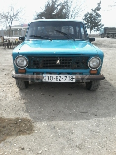 LADA (VAZ) 21011 1974, 400,000 km - 1.3 l - Salyan