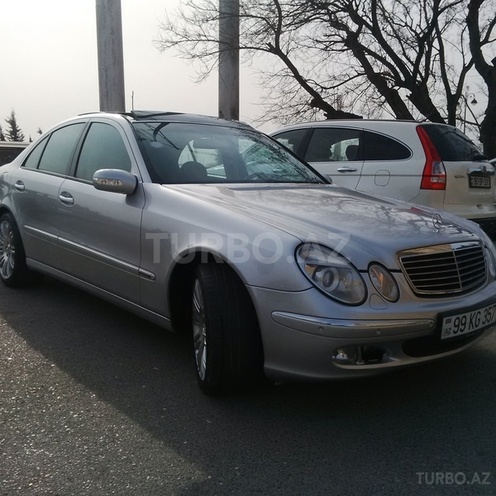Mercedes E 320 2004, 270,000 km - 3.2 l - Bakı