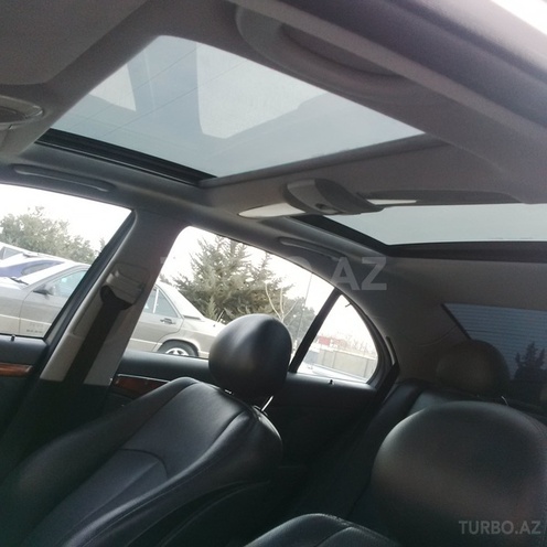 Mercedes E 320 2004, 270,000 km - 3.2 l - Bakı