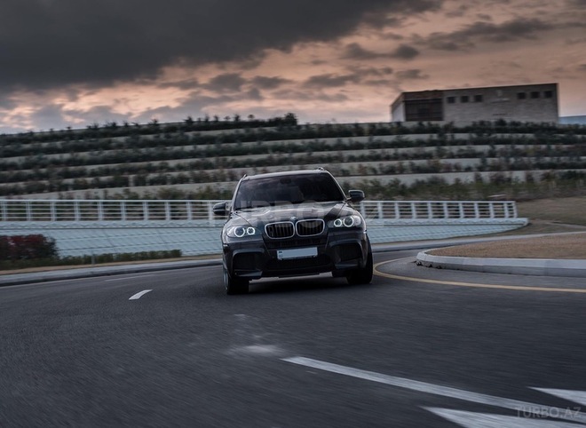 BMW X5 M 2010, 42,000 km - 4.4 l - Bakı