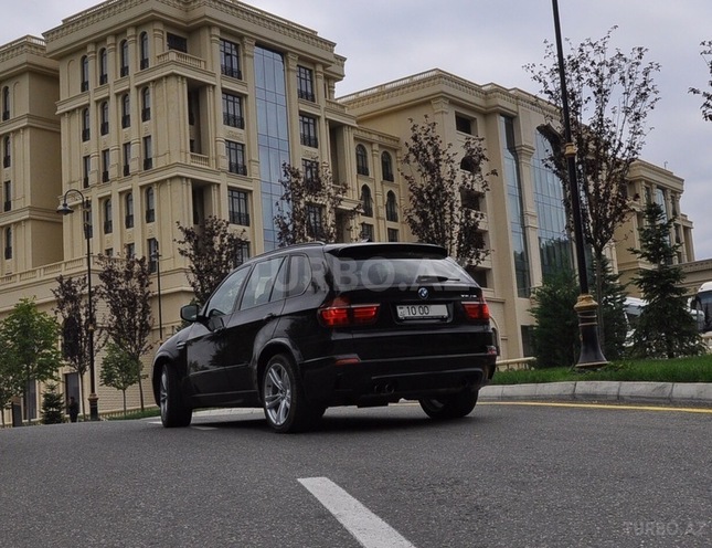 BMW X5 M 2010, 42,000 km - 4.4 l - Bakı