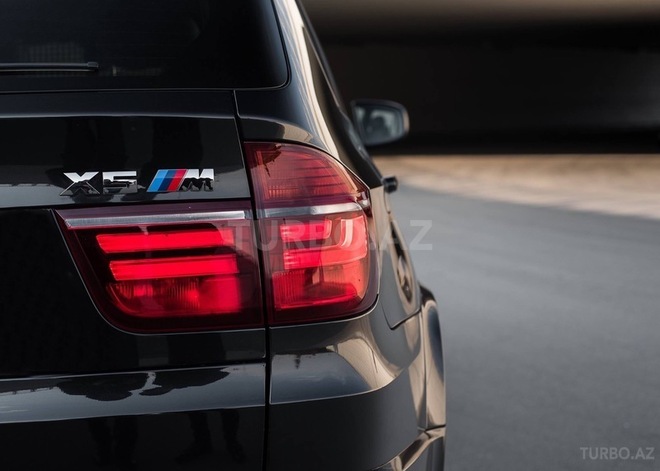 BMW X5 M 2010, 42,000 km - 4.4 l - Bakı