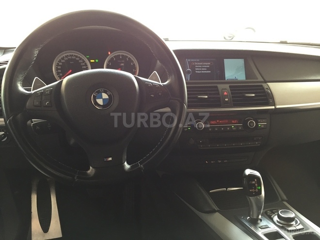 BMW X5 M 2010, 42,000 km - 4.4 l - Bakı