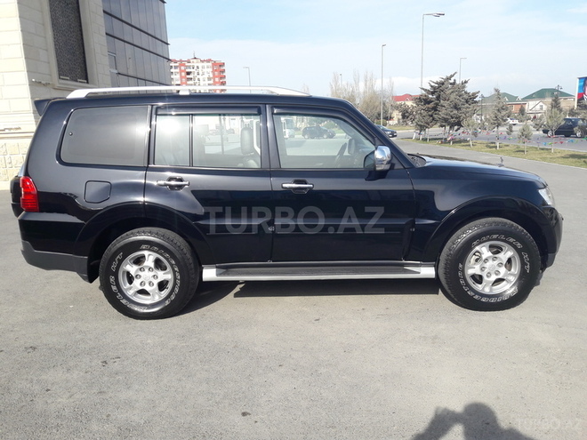 Mitsubishi Pajero 2007, 95,000 km - 3.0 л - Bakı