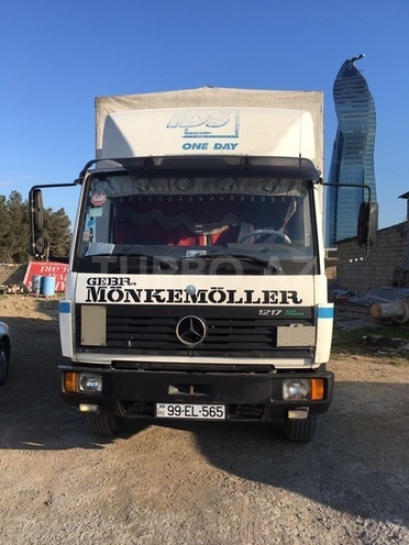 Mercedes  1997, 230,009 km - 4.3 l - Bakı