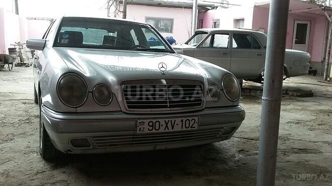 Mercedes E 230 1996, 289,000 km - 2.3 l - Kürdəmir