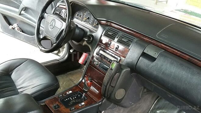 Mercedes E 230 1996, 289,000 km - 2.3 l - Kürdəmir