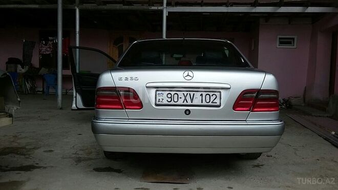 Mercedes E 230 1996, 289,000 km - 2.3 l - Kürdəmir