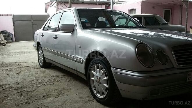 Mercedes E 230 1996, 289,000 km - 2.3 l - Kürdəmir