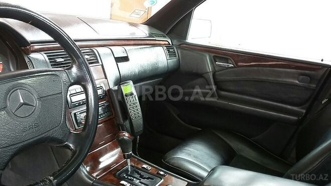 Mercedes E 230 1996, 289,000 km - 2.3 l - Kürdəmir