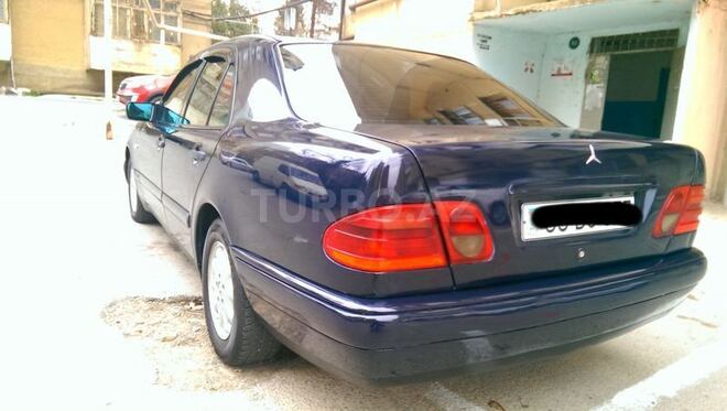 Mercedes E 220 1999, 400,000 km - 2.2 l - Bakı