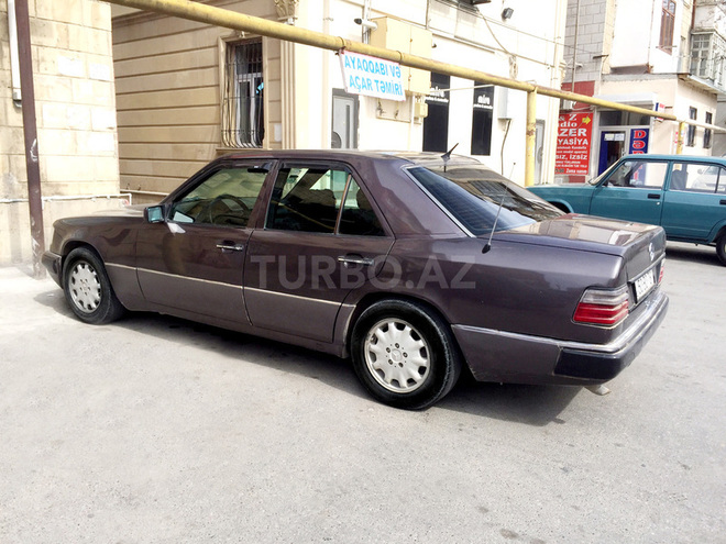 Mercedes E 200 1993, 600,000 km - 2.0 л - Bakı
