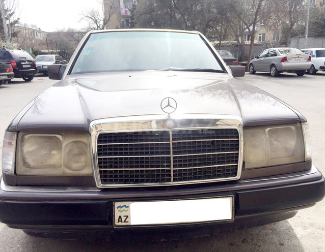 Mercedes E 200 1993, 600,000 km - 2.0 л - Bakı