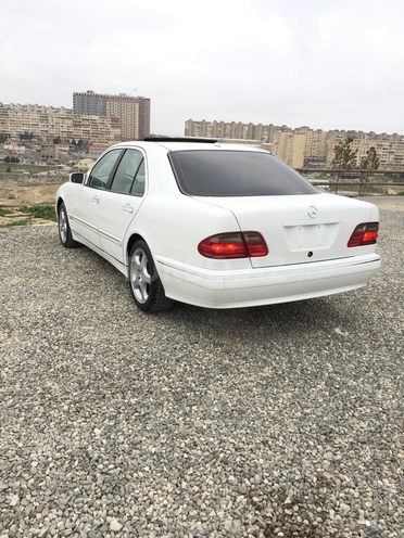 Mercedes E 320 2000, 193,000 km - 3.2 l - Bakı