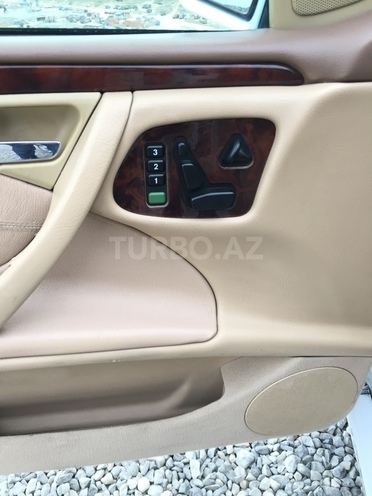 Mercedes E 320 2000, 193,000 km - 3.2 l - Bakı