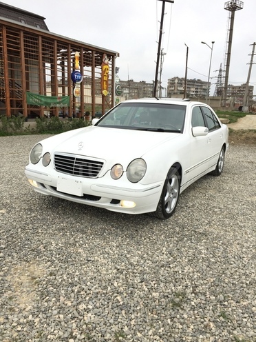 Mercedes E 320 2000, 193,000 km - 3.2 l - Bakı