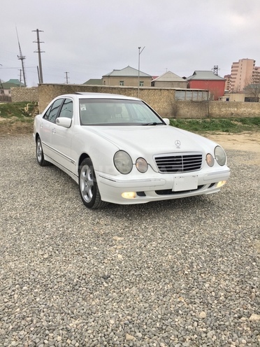 Mercedes E 320 2000, 193,000 km - 3.2 l - Bakı