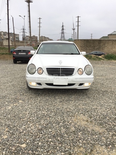 Mercedes E 320 2000, 193,000 km - 3.2 l - Bakı