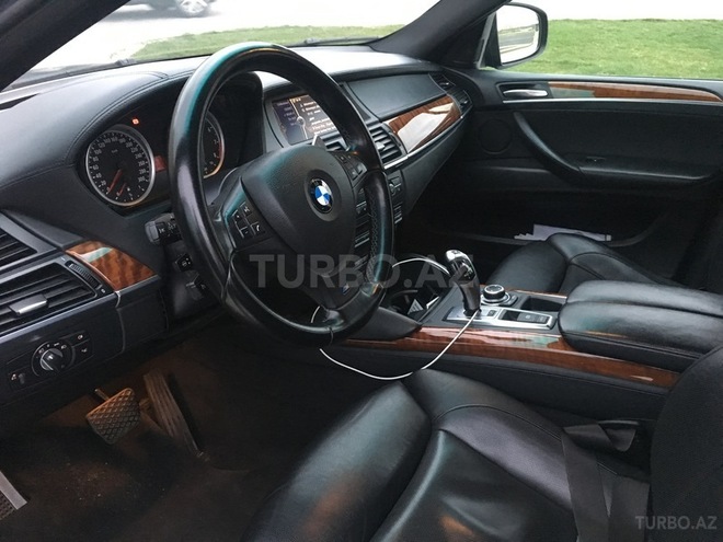 BMW X6 M 2010, 130,000 km - 4.4 l - Bakı