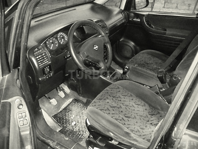 Opel Zafira 2001, 267,913 km - 0.2 l - Bakı