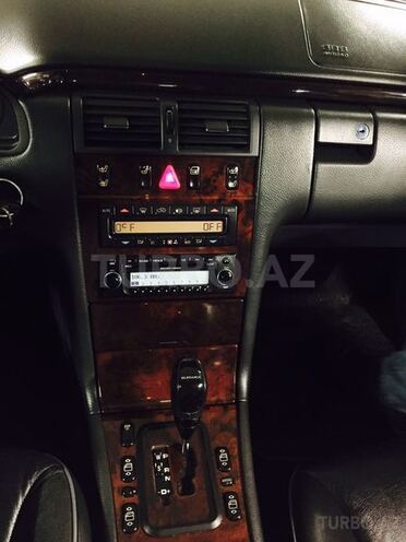 Mercedes E 270 2001, 263,000 km - 2.7 l - Bakı