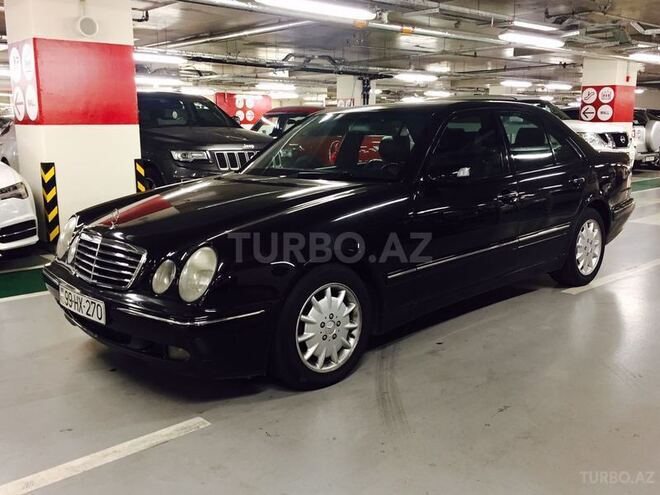Mercedes E 270 2001, 263,000 km - 2.7 l - Bakı