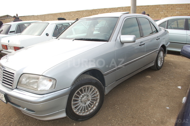 Mercedes C 200 1995, 340,000 km - 2.0 л - Bakı