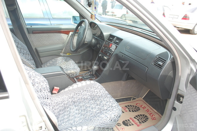 Mercedes C 200 1995, 340,000 km - 2.0 л - Bakı