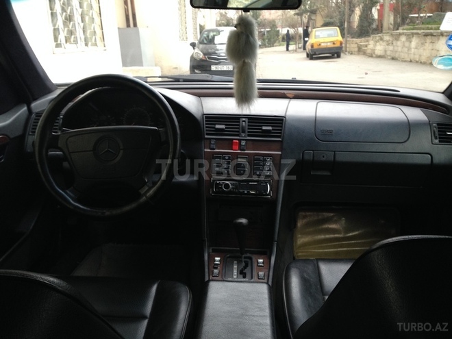 Mercedes C 280 1994, 290,000 km - 2.8 l - Bakı