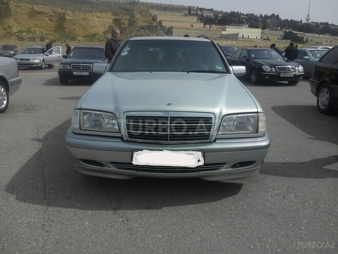 Mercedes C 200 2000, 168,985 km - 2.0 l - Bakı