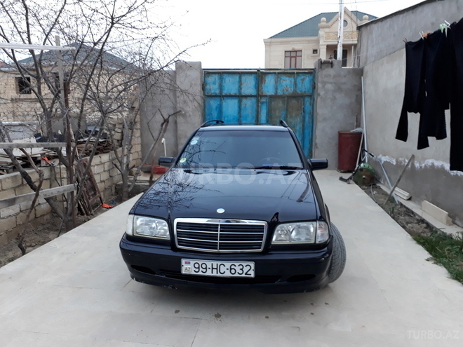 Mercedes C 220 2000, 316,000 km - 2.2 l - Bakı
