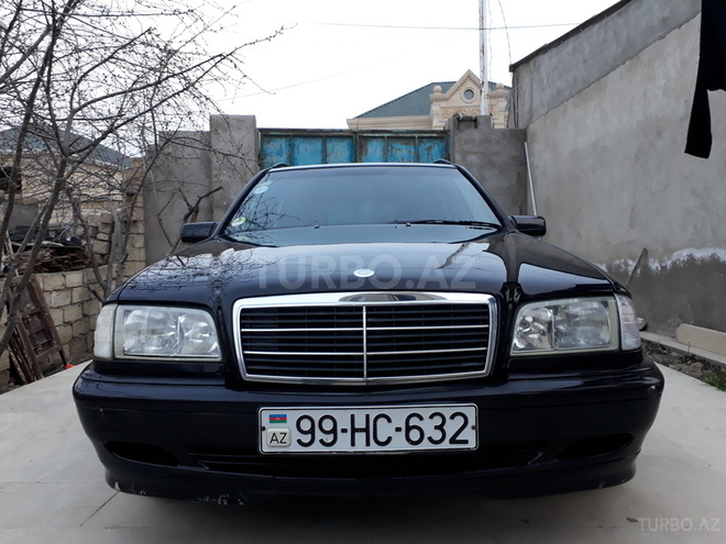 Mercedes C 220 2000, 316,000 km - 2.2 l - Bakı