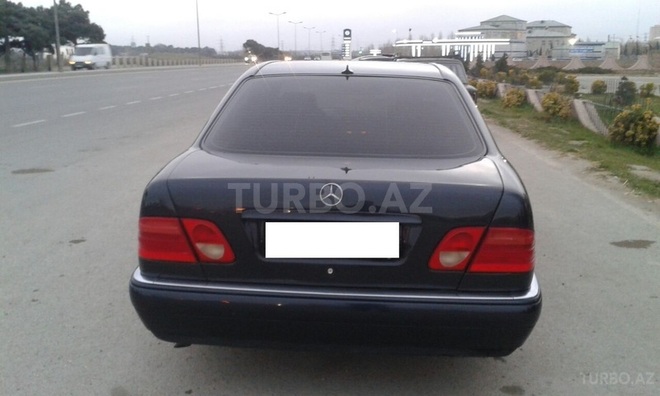Mercedes E 230 1996, 230,000 km - 2.3 l - Bakı
