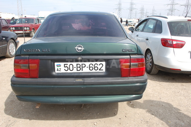 Opel Vectra 1995, 277,440 km - 1.8 л - Bakı