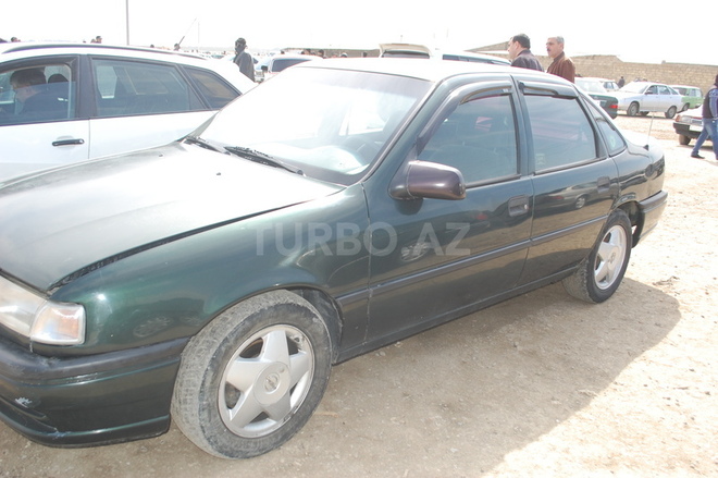 Opel Vectra 1995, 277,440 km - 1.8 л - Bakı