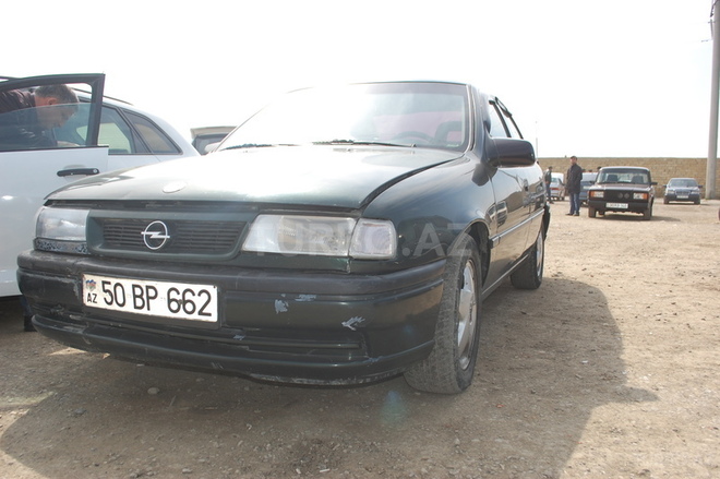 Opel Vectra 1995, 277,440 km - 1.8 л - Bakı