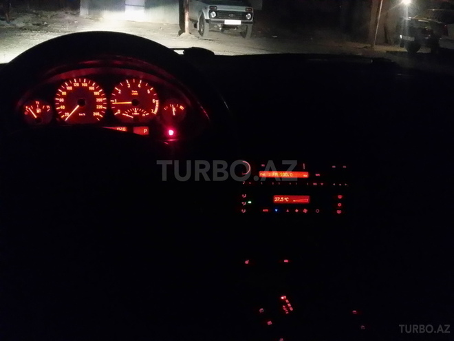 BMW 328 1999, 203,000 km - 2.8 l - Bakı