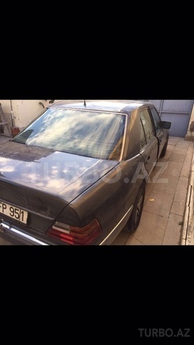 Mercedes E 250 1991, 395,000 km - 2.5 l - Bakı
